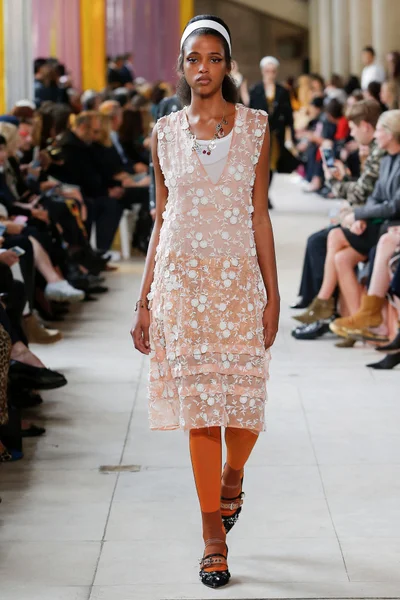 Look 47